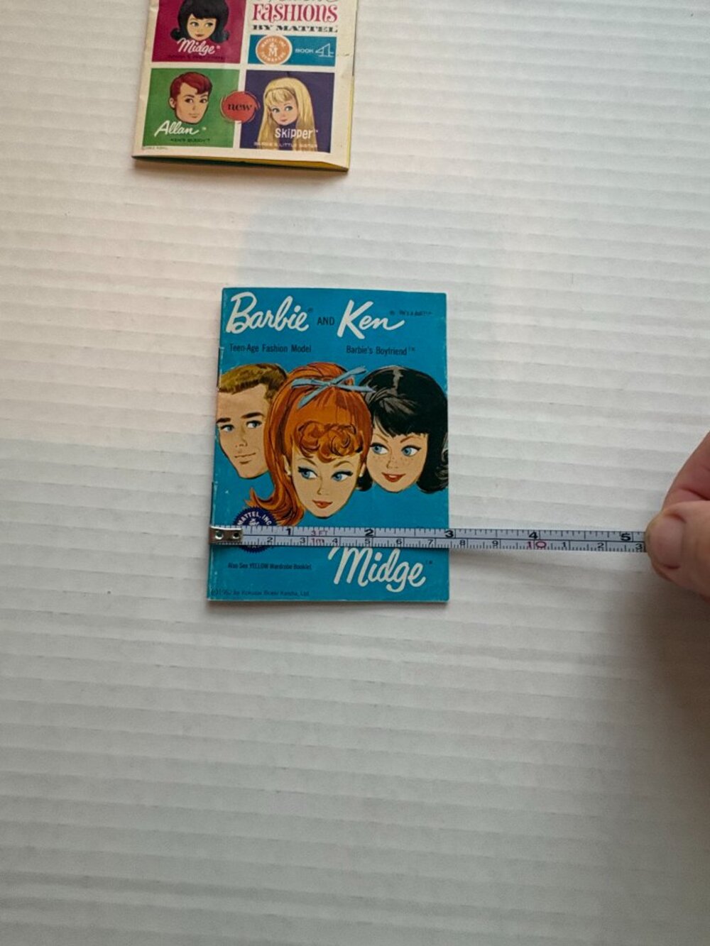 Vintage 1962 & 1963 Barbie Fashion Booklets Catalogues Lot of 2 Mattel Ken Midge - Picture 3 of 10